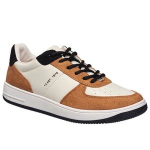 NWT French Connection Brie Sneakers in Vintage Autumn 6.5